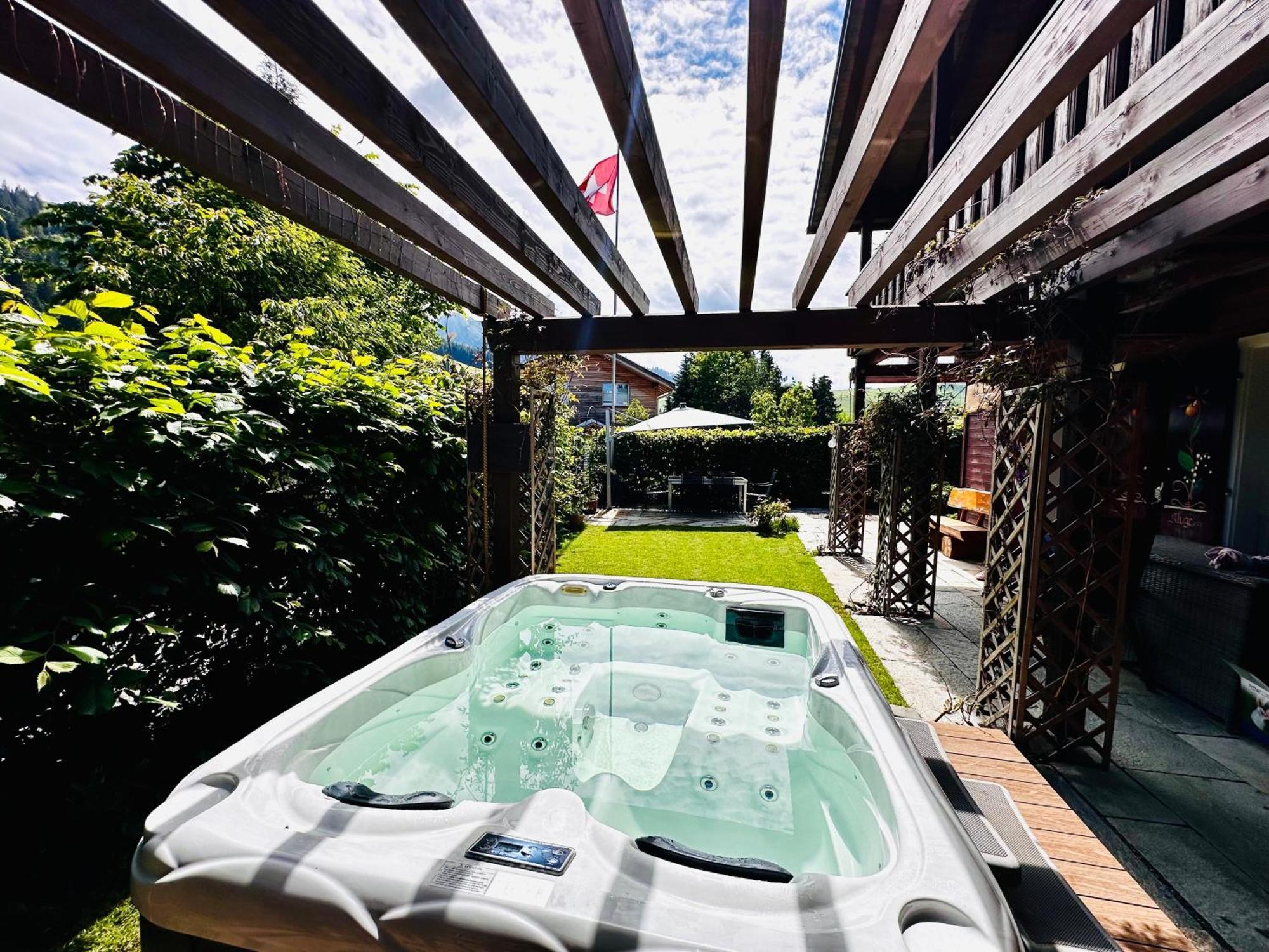The Swiss Paradise 2 Apartment With Garden, Whirlpool, And Mountain Panorama Wirzweli Eksteriør billede